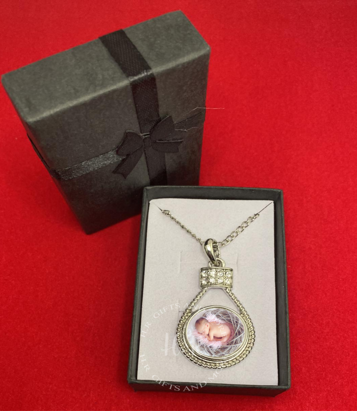 Personalised Photo Button Pendant - Image 2